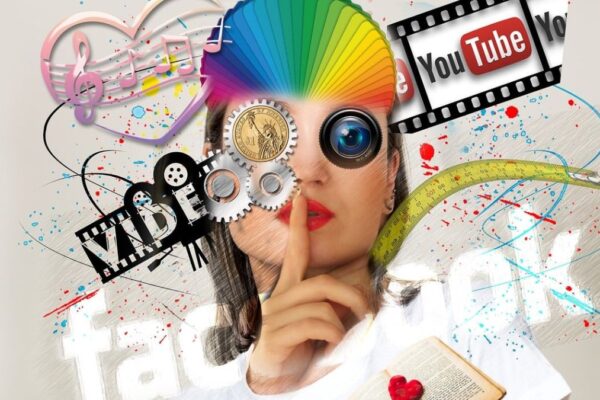 socialmediagirlsforum
